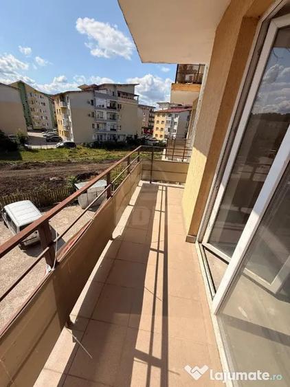 Apartament cu 2 camere semidecomandat în Florești