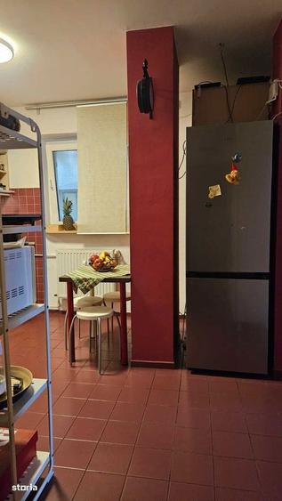 Apartament cu 3 camere decomandat, mobilat în Tineretului