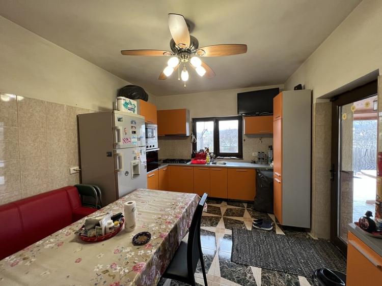 Casă individuală cu 4 camere cu Piscina în Găgeni