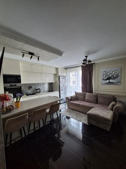 Apartament cu 3 camere decomandat, mobilat în Chinteni