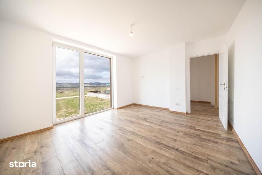 Casă cu 4 camere cu Teren 250 Mp în Central