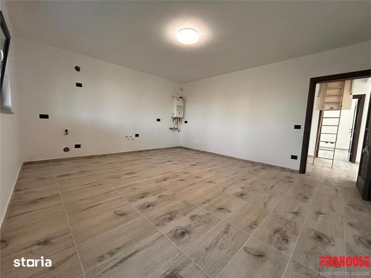 Casă cu 3 camere cu Teren 450 Mp în Letea Veche