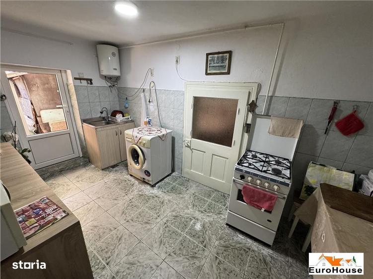 Casă cu 4 camere cu Teren 569 Mp în Central