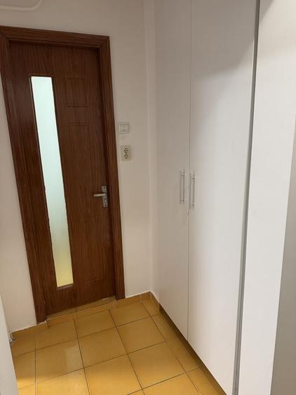 Garsonieră decomandată în Tineretului