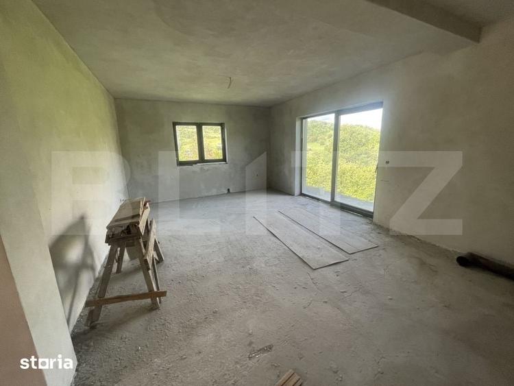 Casă cu 5 camere cu Teren 1800 Mp în Central
