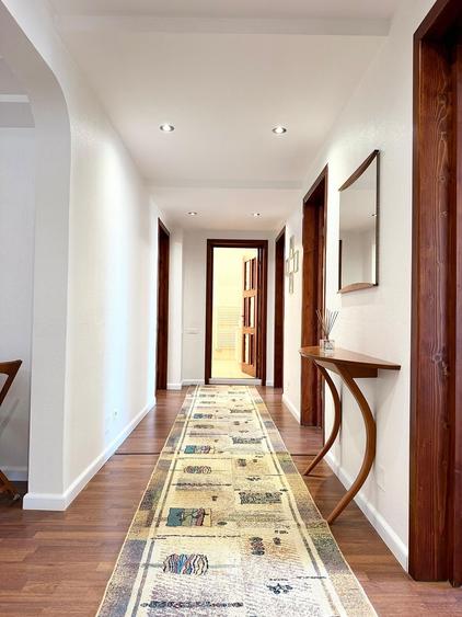 Apartament cu 3 camere decomandat în P-ța Unirii