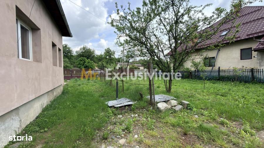 Casă cu 3 camere în Pietroasa