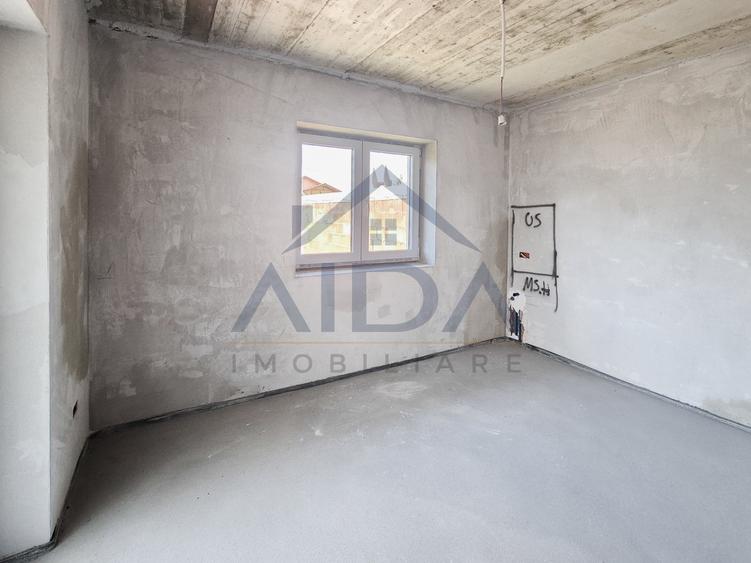 Duplex cu 5 camere cu Canalizare în Bucovăț (Remetea Mare)