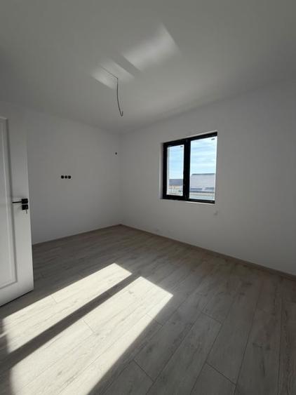 Duplex cu 5 camere cu Canalizare în Bragadiru
