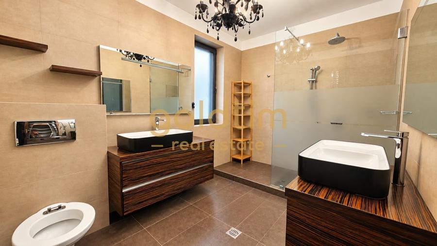 Casă cu 4 camere cu Canalizare în Pipera