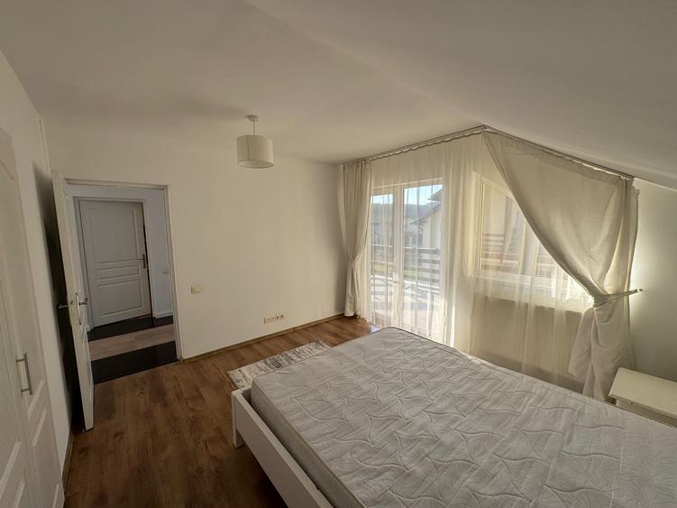 Casă individuală cu 4 camere cu Canalizare în Valea Borcutului