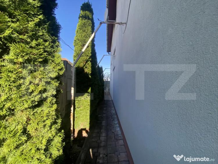 Casă cu 7 camere cu Teren 595 Mp în Central