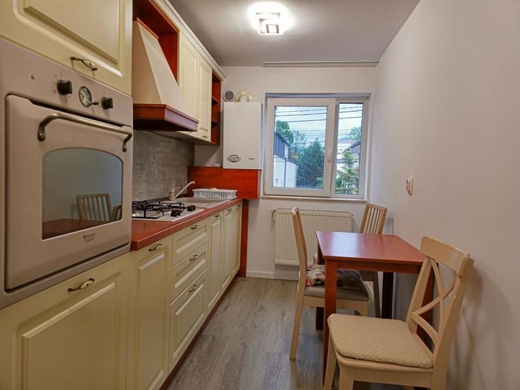 Apartament cu 2 camere decomandat, mobilat în Zorilor