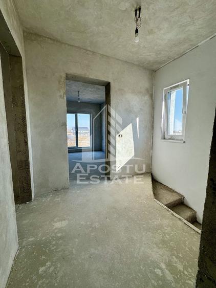 Duplex cu 4 camere cu Canalizare în Giroc