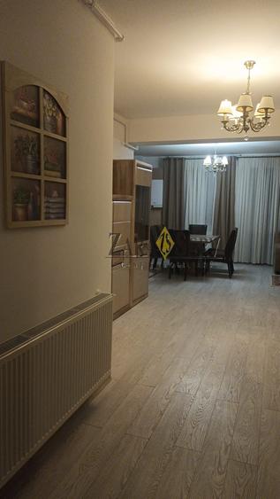 Apartament cu 3 camere decomandat în Albert