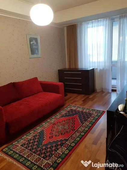 Apartament cu 4 camere decomandat, mobilat în Nordului