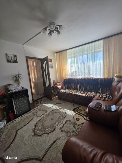 Apartament cu 2 camere nedecomandat în Republicii