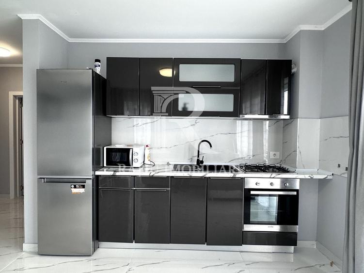 Apartament cu 3 camere decomandat, mobilat în Nufărul