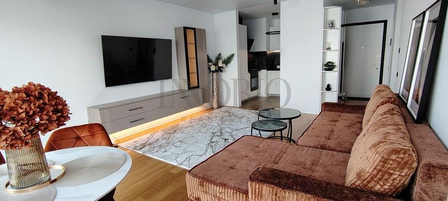 Apartament cu 2 camere semidecomandat în Barbu Văcărescu