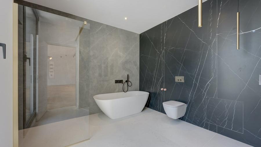 Casă individuală cu 6 camere cu Piscina în Băneasa