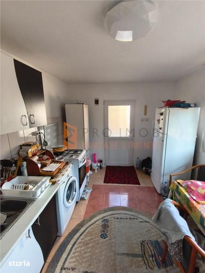 Casă cu 5 camere decomandat cu Teren 1350 Mp în Vintilă Vodă