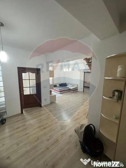 Apartament cu 3 camere decomandat în Burdujeni