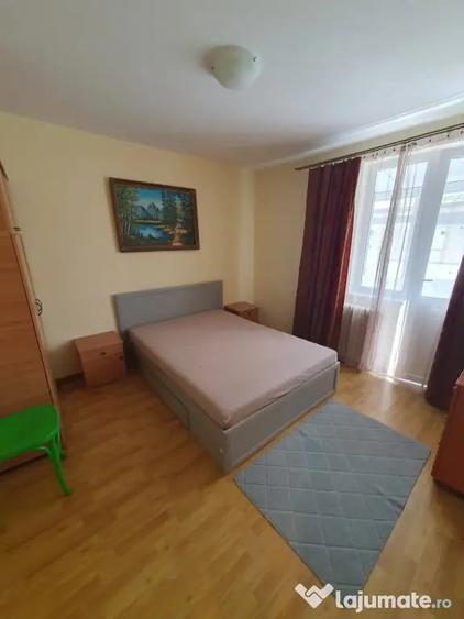 Apartament cu 2 camere decomandat în Precista