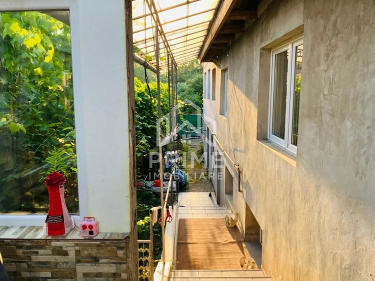 Casă cu 3 camere cu Teren 1513 Mp în Central