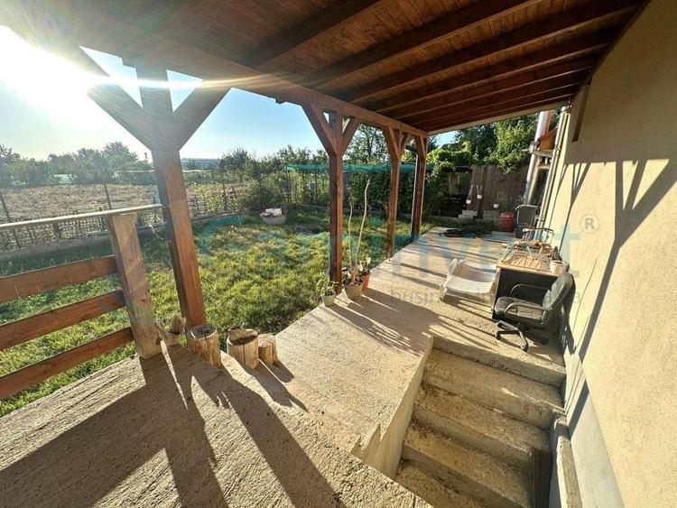 Casă individuală cu 5 camere cu Canalizare în Sântandrei