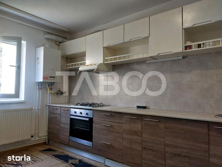 Apartament cu 2 camere decomandat în Calea Dumbrăvii
