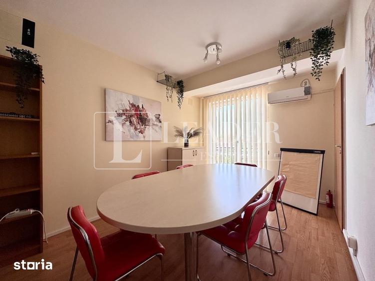 Apartament cu 4 camere în Gara de Nord