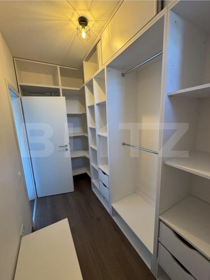 Apartament cu 2 camere decomandat, mobilat în Tractorul