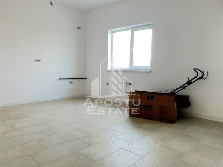 Casă cu 4 camere cu Teren 285 Mp în Chișoda