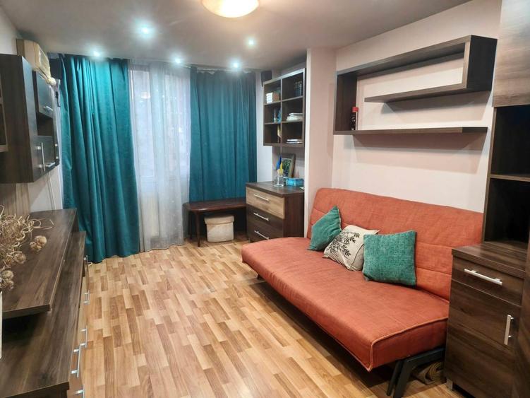 Apartament cu 3 camere decomandat în Mărăști