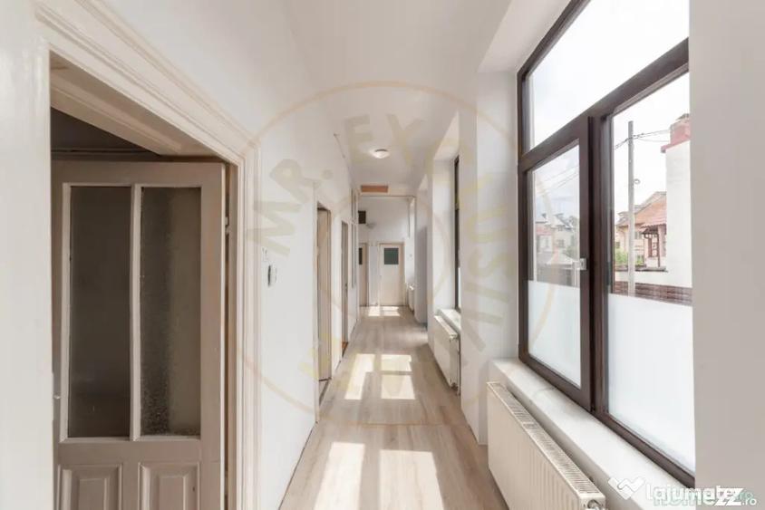 Casă cu 4 camere cu Teren 224 Mp în Central