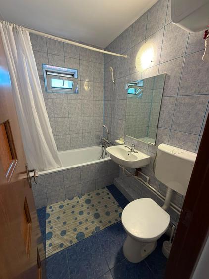 Apartament cu 2 camere semidecomandat în 13 Septembrie