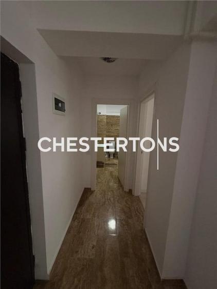Apartament cu 2 camere decomandat în Drumul Taberei