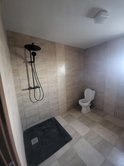 Casă individuală cu 5 camere cu Canalizare în Sântimbru