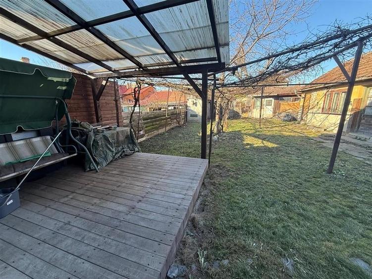 Casă individuală cu 5 camere cu Canalizare în Terezian