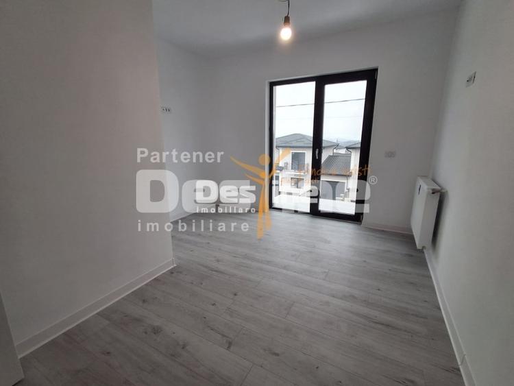 Duplex cu 4 camere cu Teren 325 Mp în Valea Adâncă