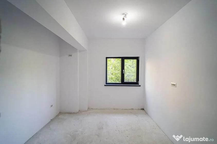 Apartament cu 3 camere semidecomandat în Militari