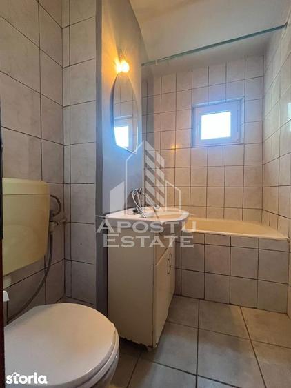 Apartament cu 3 camere în Aurel Vlaicu