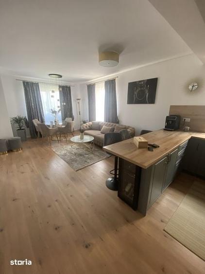Casă cu 4 camere cu Teren 140 Mp în Central