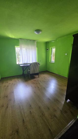 Casă cu 3 camere cu Teren 1900 Mp în Radovanu