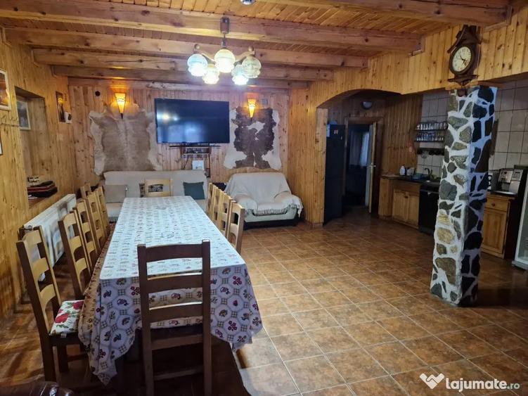 Casă cu 7 camere în Lisa