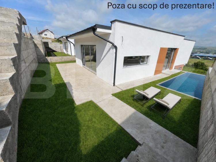 Casă individuală cu 4 camere cu Canalizare în Dezmir