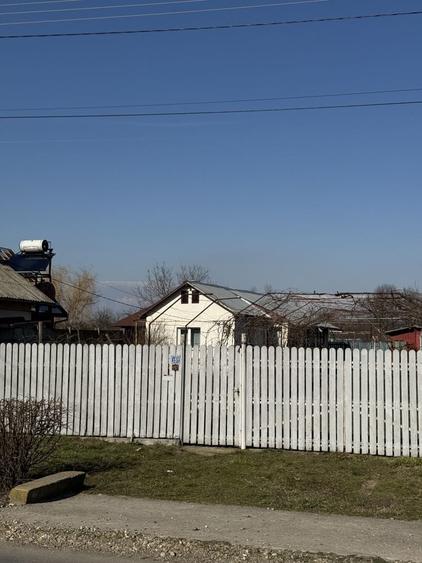 Teren de 2200 mp, în Căteasca