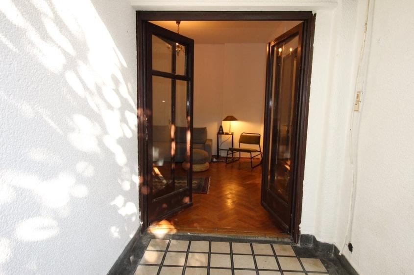 Apartament cu 2 camere decomandat, mobilat în Lahovari