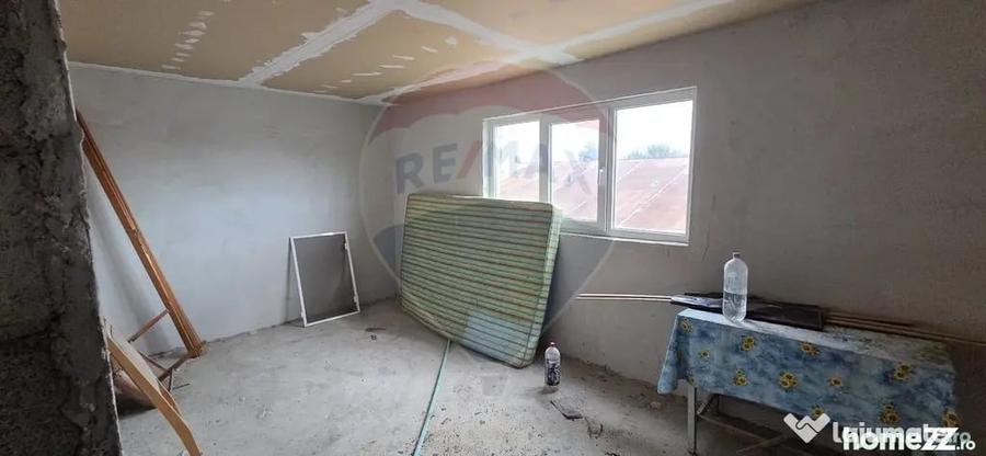 Casa / Vila cu 5 camere de vanzare in zona Obor - 2