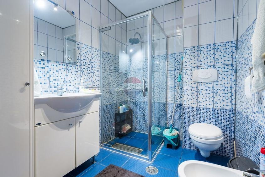 Casă individuală cu 4 camere cu Teren 700 Mp în Dârste